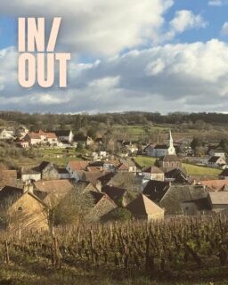 L'activité parfaite pour ces vacances printanières : un escape game à ciel ouvert ! Au départ des Cabottes, les énigmes vous conduisent aux quatre coins du village. Pensé pour les adultes, il peut aussi être adapté pour les enfants à partir de 3 ans si vous souhaitez le faire en famille 🔎
---
The perfect activity for these spring holidays: an outside escape game! Directly starting at Les Cabottes, the riddles bring you throughout the village. Made for adults, the game can also be for 3+ kids if you want to make it in family 🔎